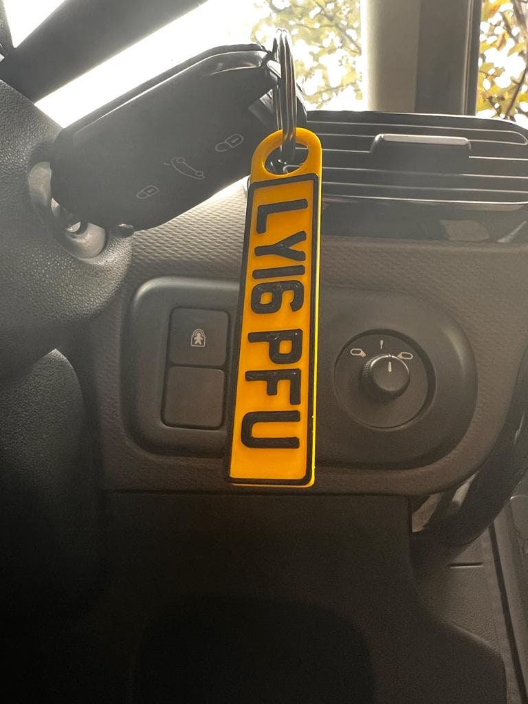 Personalised 3D Licence Plate Keyring - scale view