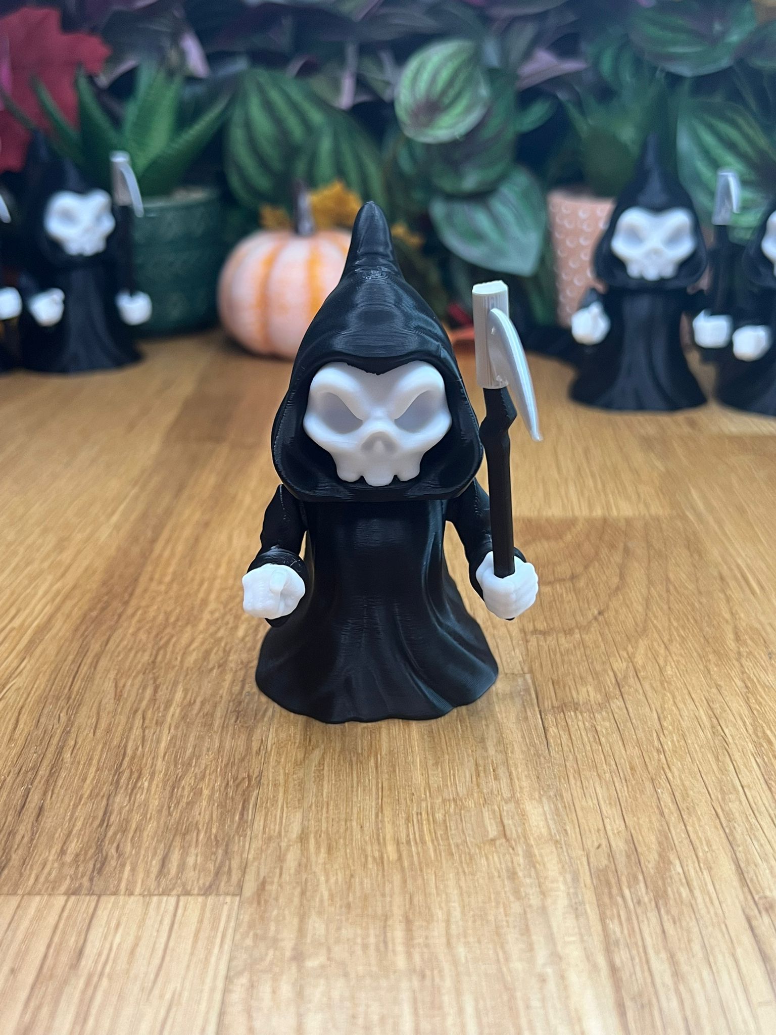 Death Wiggles Grim Reaper Articulated Fidget Toy - scale view