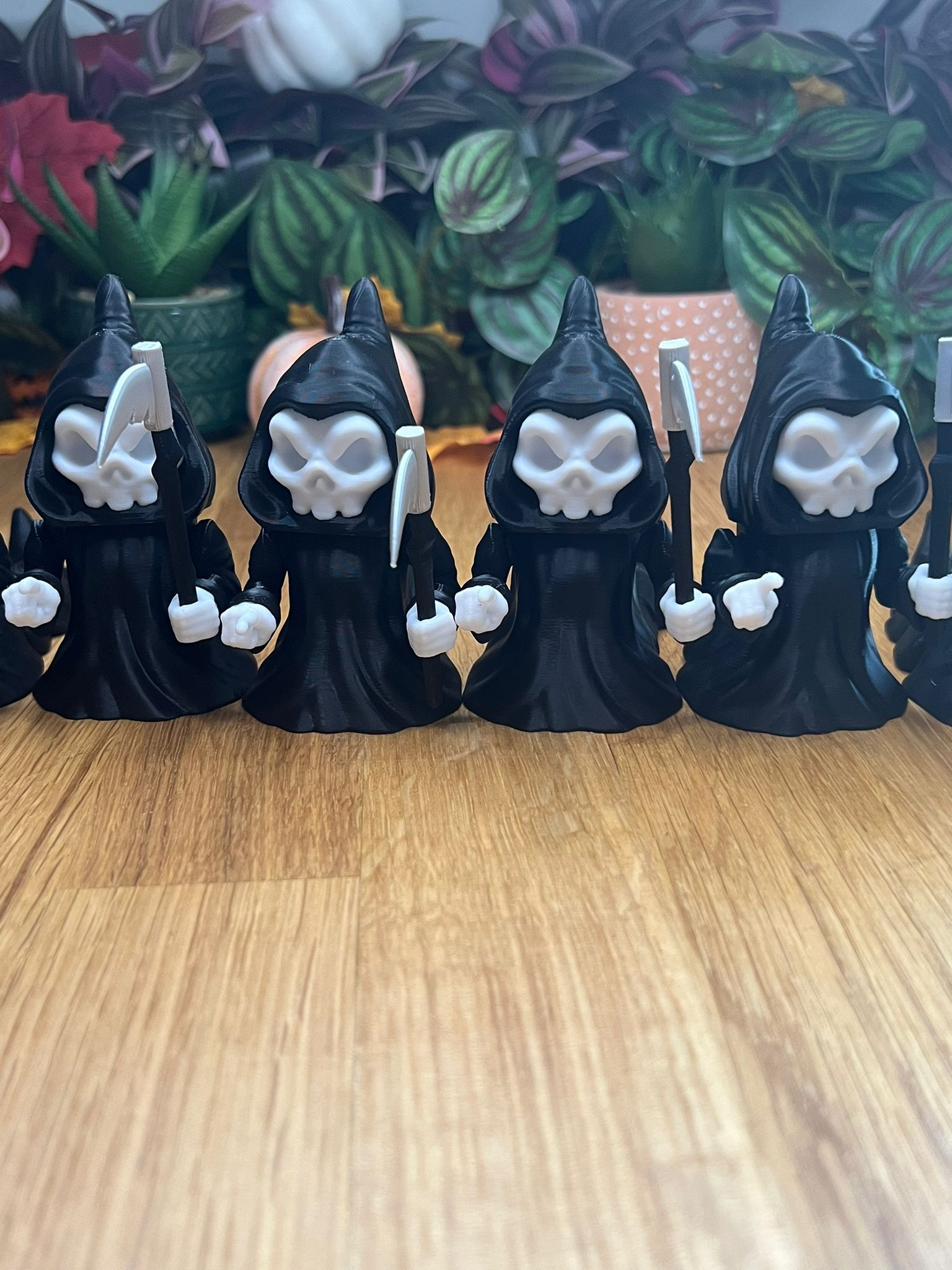 Death Wiggles Grim Reaper Articulated Fidget Toy - detail view