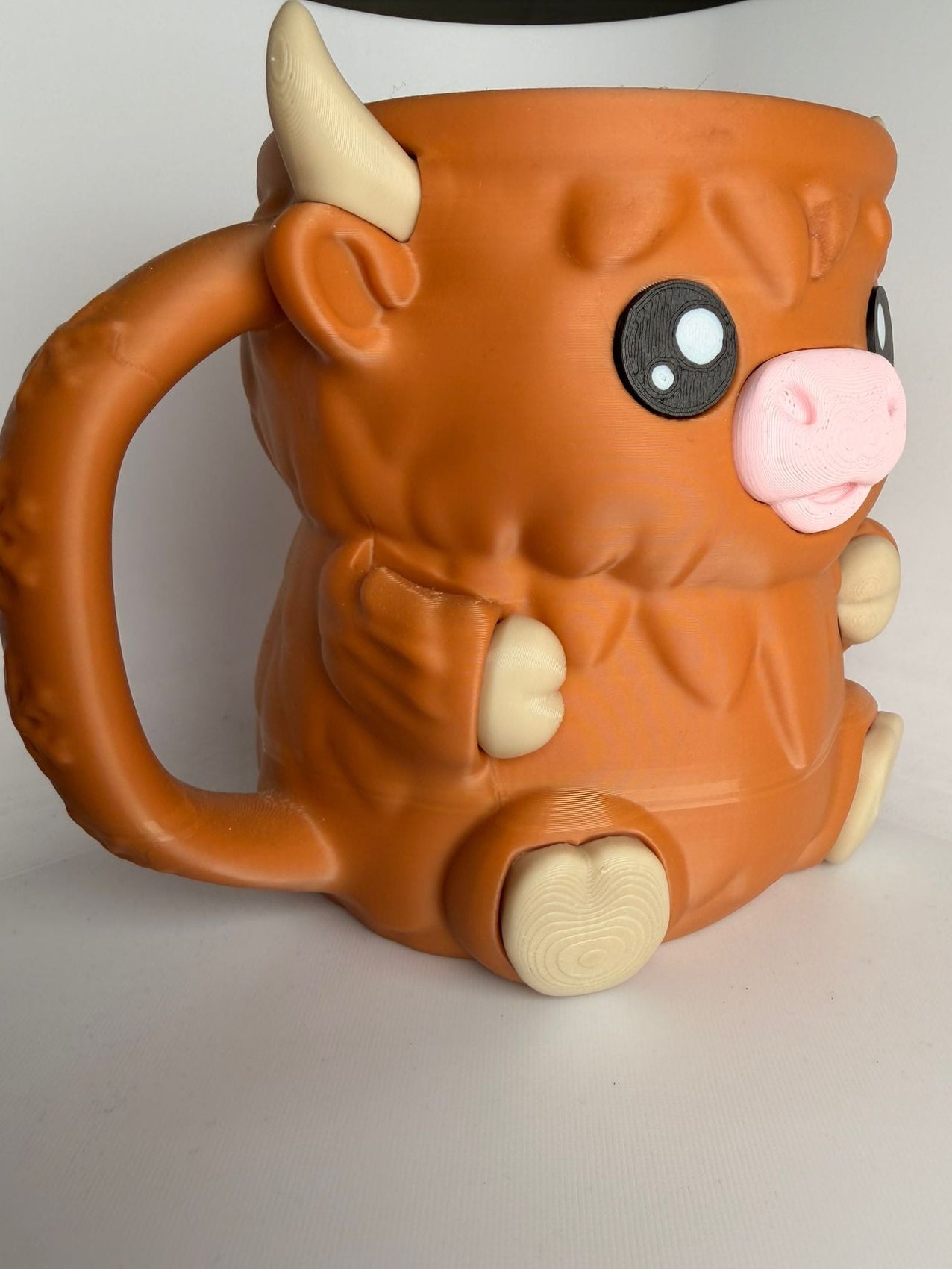 Ferdinand the Highland Cow Ice Cream Holder - 3D Printed Cute Ice Pint Holder - detail view