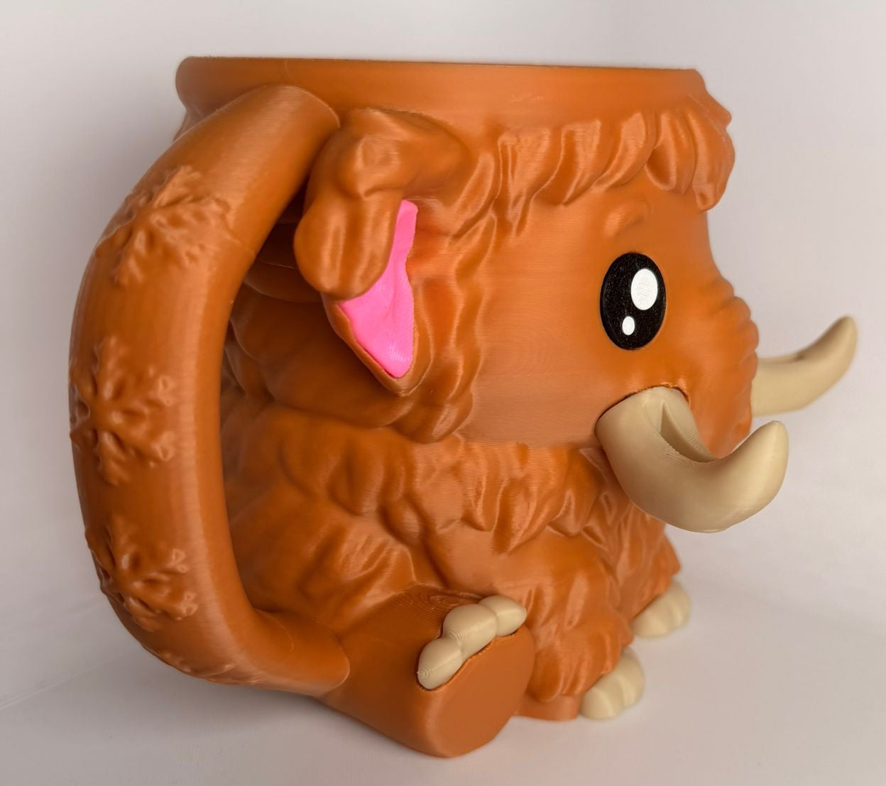 Mammuel the Mammoth Ice Cream Holder - 3D Printed Cute Ice Pint Holder - detail view