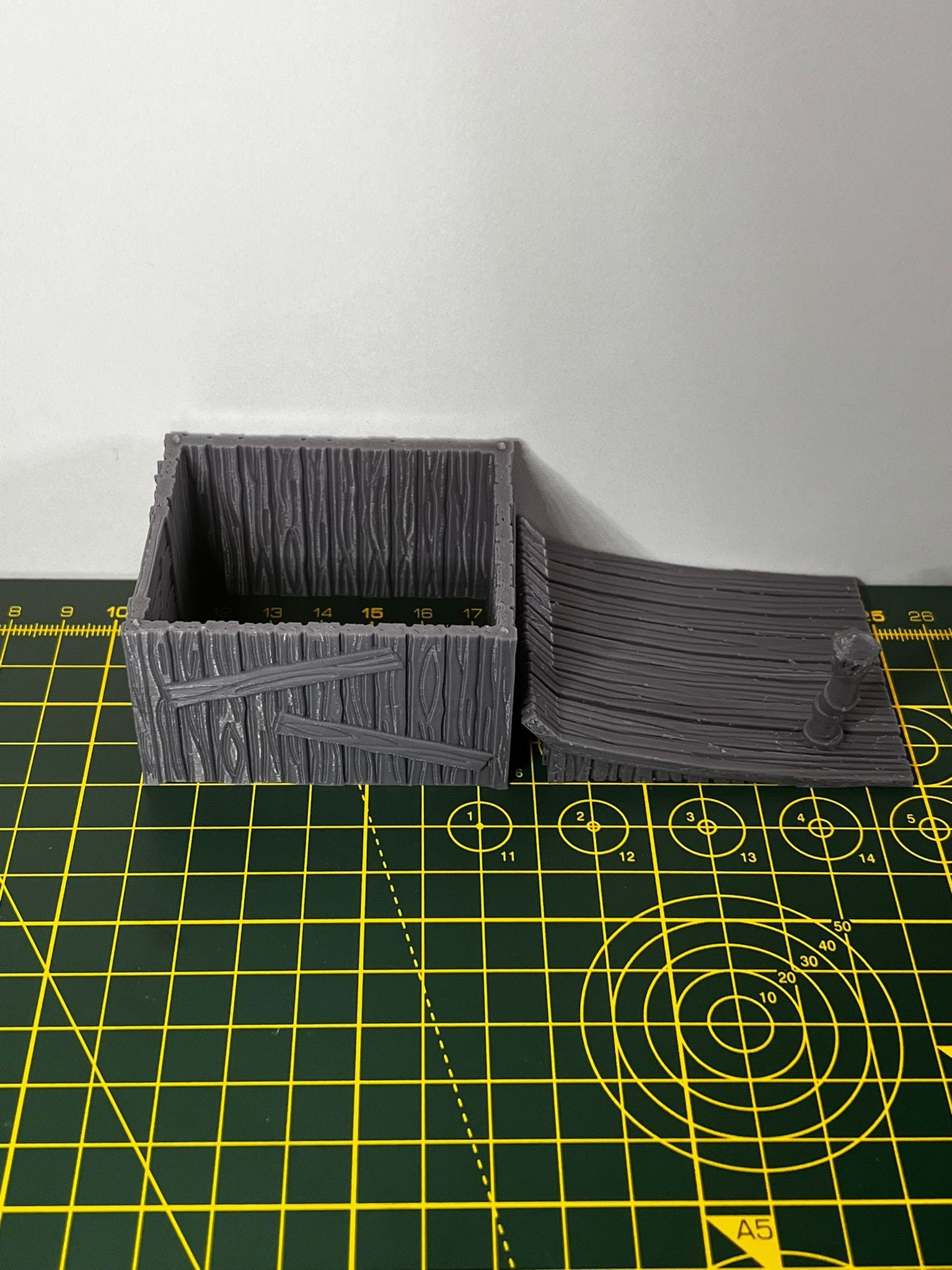 Graveyard Shack - Scenic DnD Terrain - Halloween Decoration - colour option